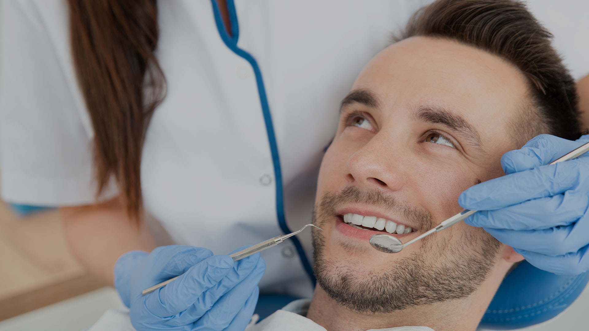 Visitar al dentista todos los años