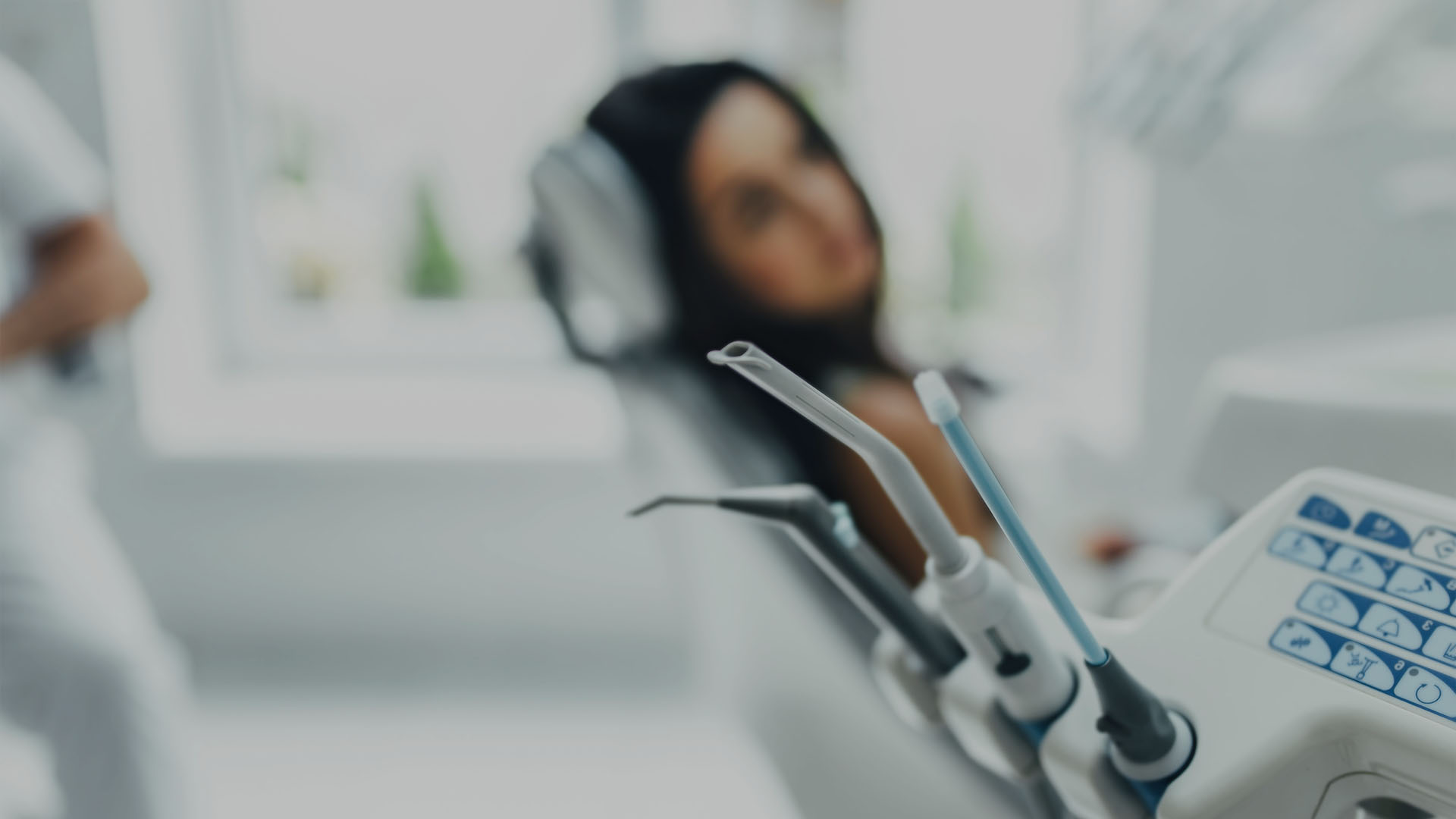 Cinco razones por las que elegir nuestra clínica dental